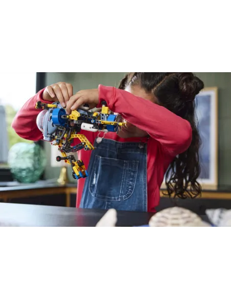 LEGO TECHNIC SOTTOMARINO PER ESPLORAZIONI ABISSALI (42201)