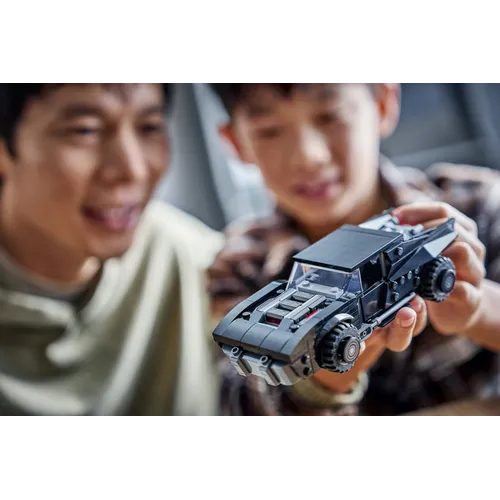 BATMOBILE DI BATMAN SUPER HEROES (76332)