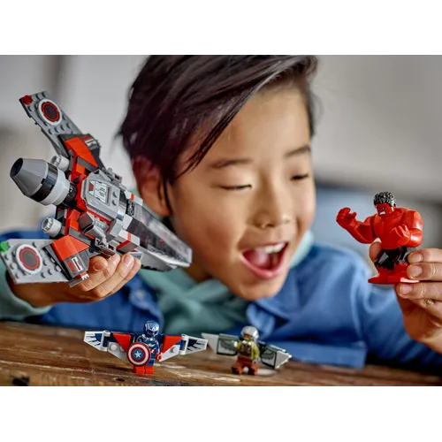 LEGO MARVEL BATTAGLIA CAPTAIN AMERICA VS. HULK...