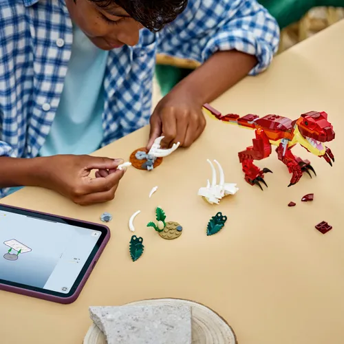 LEGO CREATOR FEROCE DINOSAURO 3 IN 1 (31379)