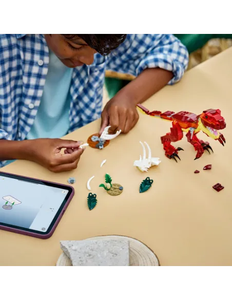 LEGO CREATOR FEROCE DINOSAURO 3 IN 1 (31379)