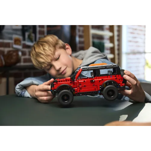 LEGO TECHNIC SUV FORD BRONCO (42213)