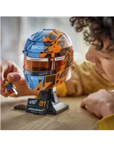 43017 Casco di Oscar Piastri McLaren Mastercard F1® Team 2