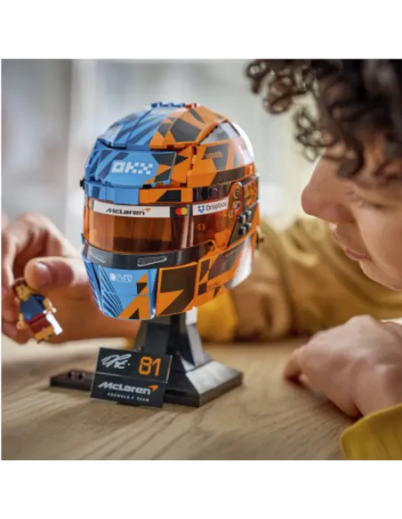 43017 Casco di Oscar Piastri McLaren Mastercard F1® Team