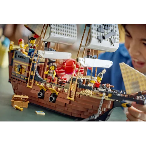 ICONICA NAVE DA PIRATA CREATOR (31387)