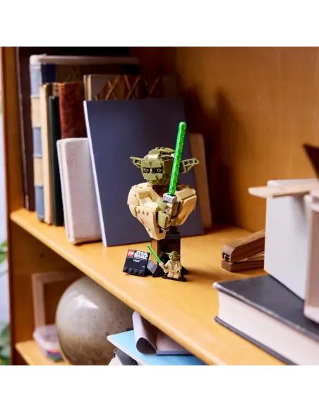 LEGO busto di Yoda in costruzione