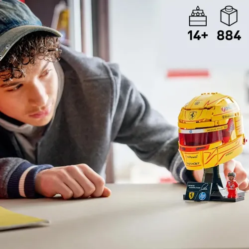 LEGO casco di Hamilton costruito