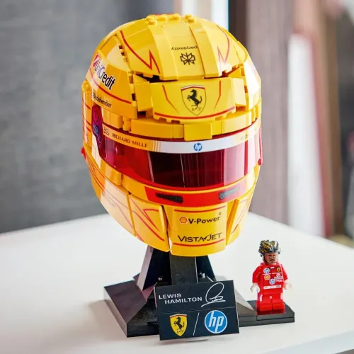 LEGO 43022 dettagli del casco