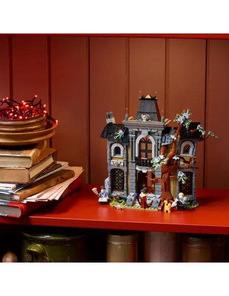 LEGO ICONS MANIERO DELLA SINDACA VILLAGGIO DELLA MEZZANOTTE (11383)