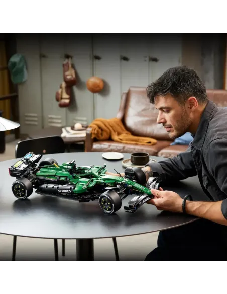 LEGO TECHNIC AUTO F1 ASTON MARTIN ARAMCO AMR25 SCALA 1:8 (42240)
