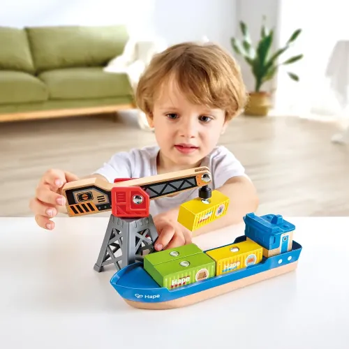 HAPE NAVE DA CARICO CON GRU MAGNETICA (E3792)