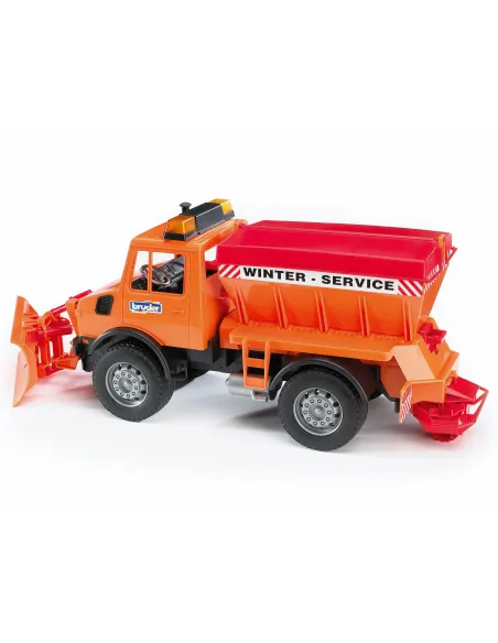 Camion spargisale Mercedes-Benz Unimog Bruder 02572 con pala spazzaneve