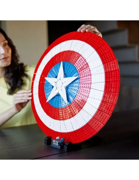 LEGO Marvel Super Heroes 76262 Marvel Scudo di Captain America, Kit di Costruzione Avengers per Adulti con Minifigure, Targhetta