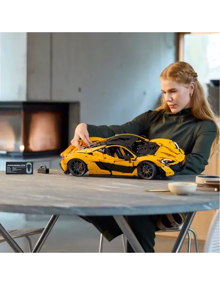 LEGO Technic McLaren P1™