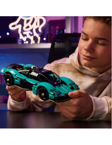 LEGO Technic Aston Martin Valkyrie