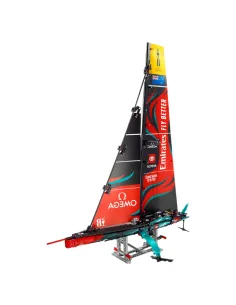 LEGO Technic Yacht Emirates Team New Zealand AC75 2