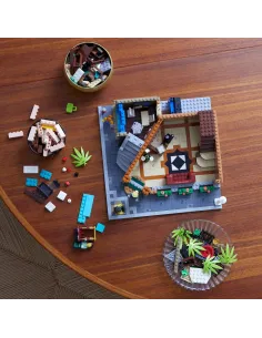 LEGO ICONS Boutique Hotel 2