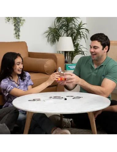 EXPLODING PIGEONS (8681)