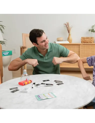 EXPLODING PIGEONS (8681)