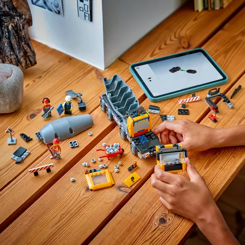 LEGO City 60478 Betoniera Giocattolo, Gioco...