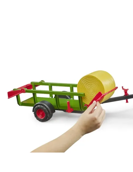 RIMORCHIO CON 3 BALLE FIENO (2204)