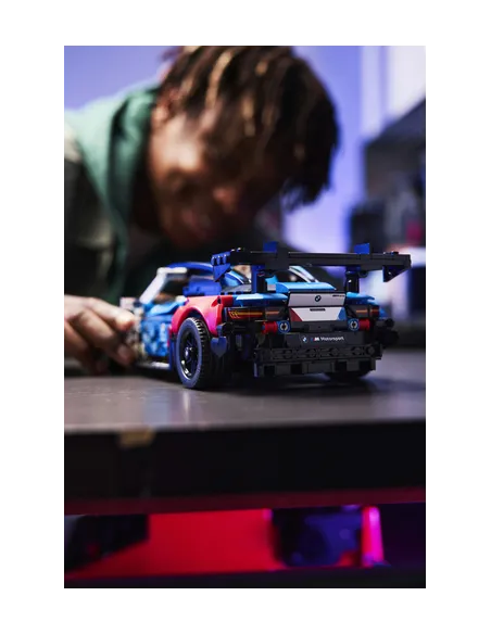LEGO Technic Auto da corsa BMW M4 GT3 EVO
