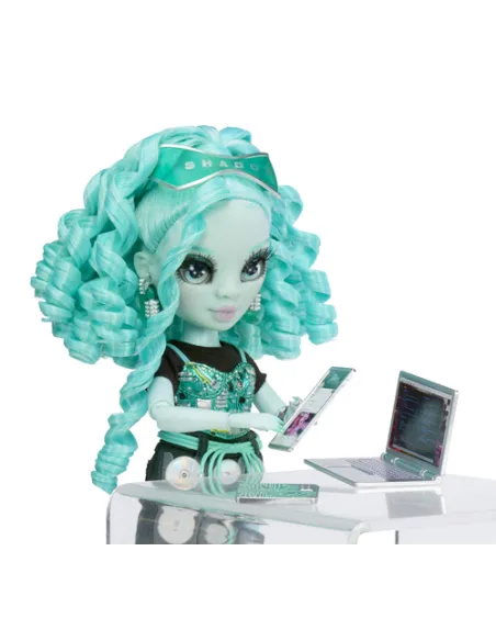 MGA Entertainment Shadow High 592808EUC bambola