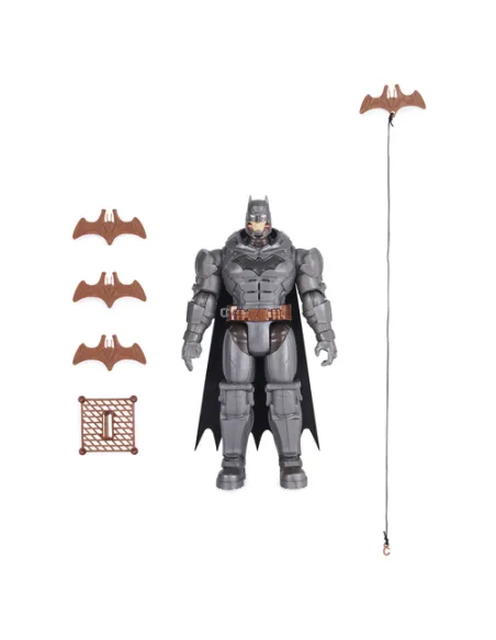 DC Comics , Batman, Personaggio Deluxe Battle Strike Batman da 30 cm, 5 Accessori, Oltre 20 Suoni, Giocattoli da Collezionare pe