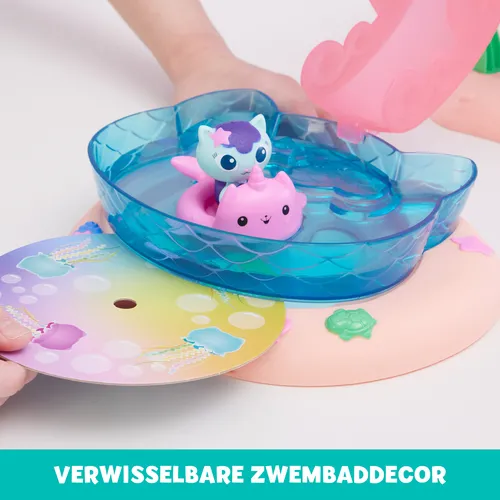 Gabby's Dollhouse , La Piscina di Gabby con...