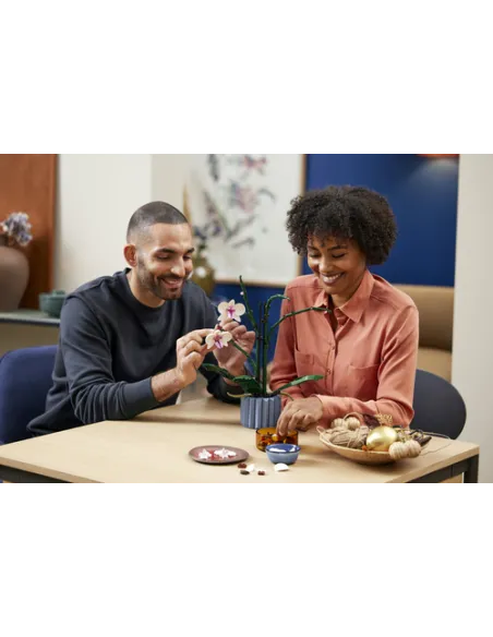 LEGO Botanicals 10311 Orchidea, Set per Adulti da Collezione, Hobby Creativi, Modellino da Costruire con Fiori Finti e Vaso