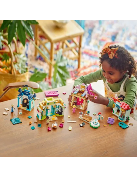 LEGO Disney Princess 43246 l'Avventura al Mercato Principesse Disney, Giochi Bambini 6+, Città da Costruire e 4 Mini Bamboline