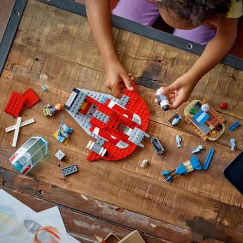 LEGO Star Wars 75384 The Crimson Firehawk,...
