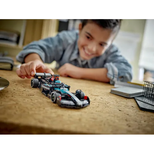 LEGO Speed Champions Auto da corsa Mercedes-AMG...