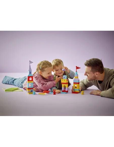 LEGO DUPLO 10450 Gioco al Castello con Salterello, Set con 3 Animali Giocattolo, Castello e Gioco da Tavolo per Bambini da 3+