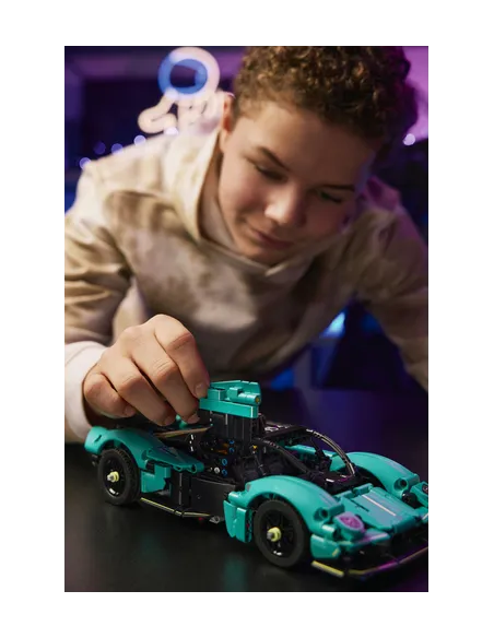 LEGO Technic 42208 Aston Martin Valkyrie, Macchina Giocattolo da Costruire con Motore V12 e Porte Apribili, Regalo Bambine 9+