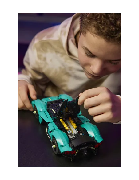 LEGO Technic 42208 Aston Martin Valkyrie, Macchina Giocattolo da Costruire con Motore V12 e Porte Apribili, Regalo Bambine 9+