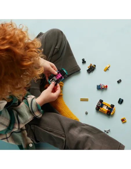 LEGO City 60400 Go-Kart e Piloti, Modellini da Costruire di Mini Go Kart da Corsa, Veicoli Giocattolo per Bambini di 5+ Anni