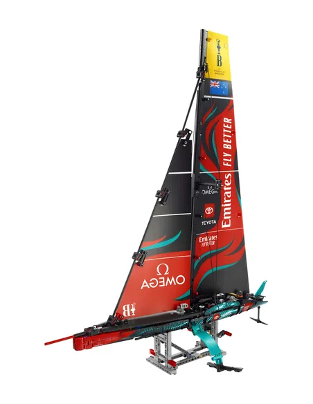 LEGO Technic 42174 Emirates Team New Zealand AC75, Modellino di Barca a Vela da Costruire per Adulti, Regalo per Uomo o Donna