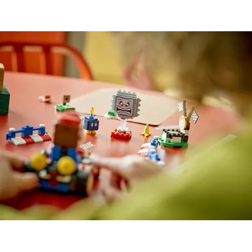 LEGO Super Mario Mario Kart 72043 - Interattivo...